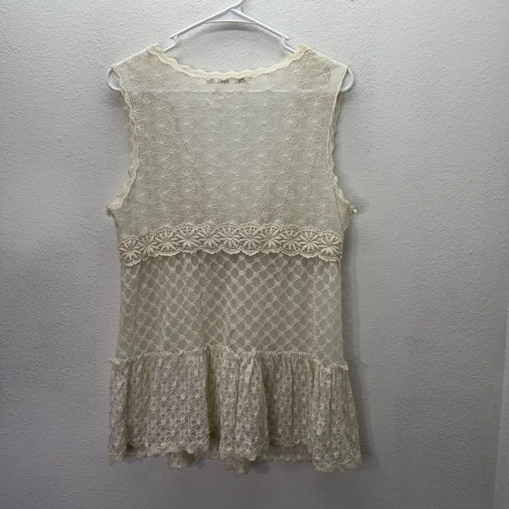 Solitaire Cover Up Top Sz M Cream Embroidered Floral Boho Beach Cottagecore Vest